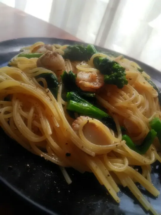 菜の花とベビーホタテのペペロンチーノ😋🍝✨🎶|アイさん