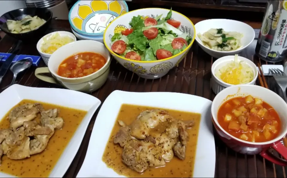 奥様料理☺️鶏肉のマスタード焼きにミネストローネ♪|dai.noriさん