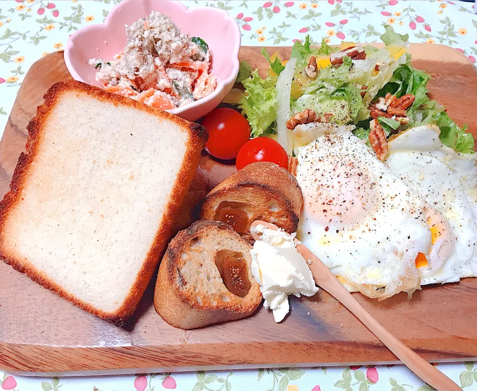 朝ごはん😋米粉パン|🤤nana🥢さん