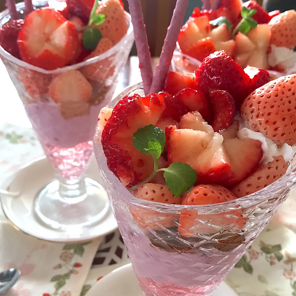 Snapdishの料理写真:三種のいちご食べ比べ🍓|mokoさん