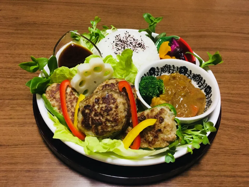 Snapdishの料理写真:ピーマンの肉詰め しいたけの肉詰め|かおりさん