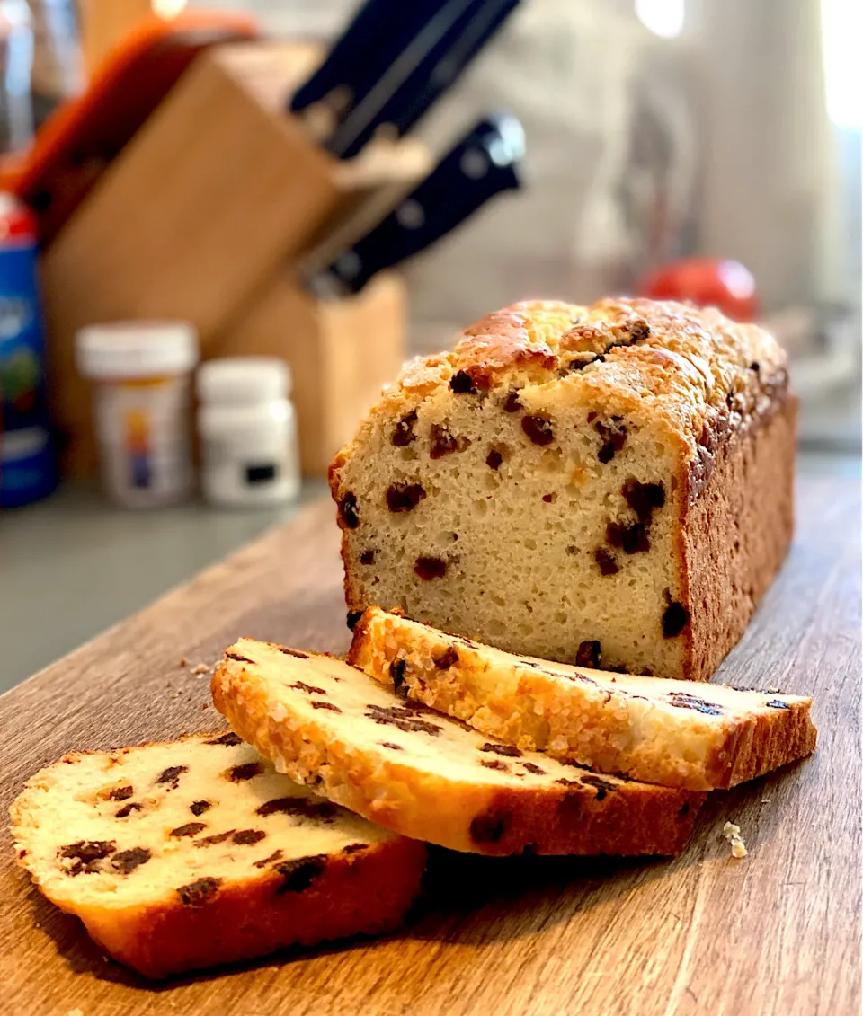 Irish soda bread with currants.|Dean M Rogersさん