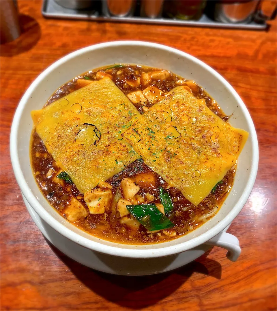 焼きチーズ麻婆麺|みゃ〜・はつさん