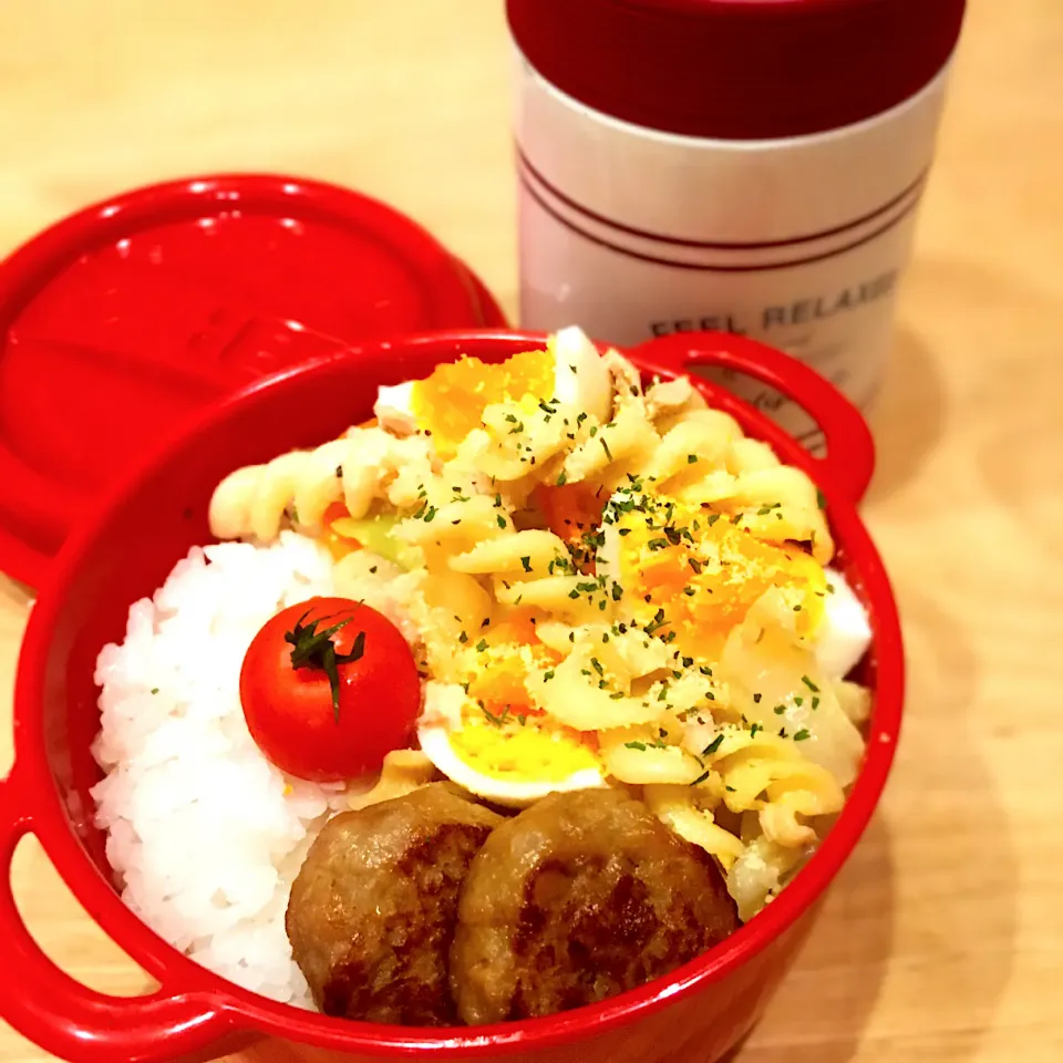 マカロニ卵サラダ弁当🍙|たんたんさん