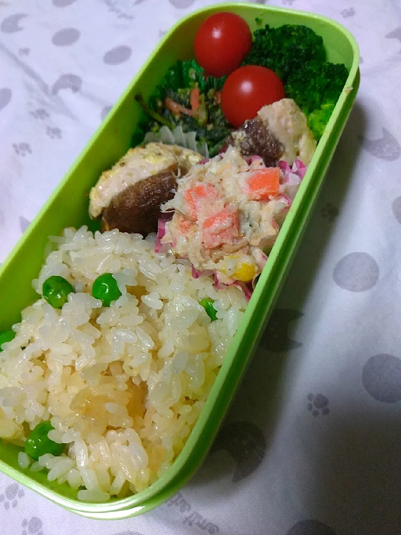 帆立とグリーンピースの炊き込みご飯弁当|ゆっきーさん