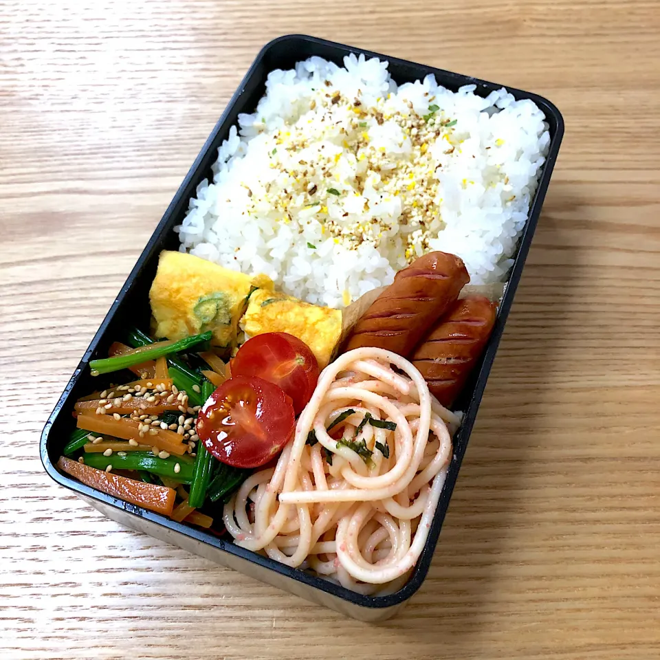 Snapdishの料理写真:月曜日の旦那さんのお弁当🍙|むさけんさん