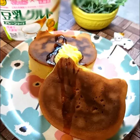 「豆乳グルト」を使ってみたSnapdishの料理・レシピ写真:豆乳グルトDEねこパンケーキ 😸