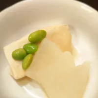 Snapdishの料理写真:高野豆腐と大根の煮物|imomusumeさん