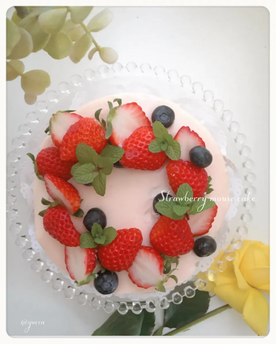 Snapdishの料理写真:いちごムースケーキ🍓                         #我が家お雛様|yucca@さん