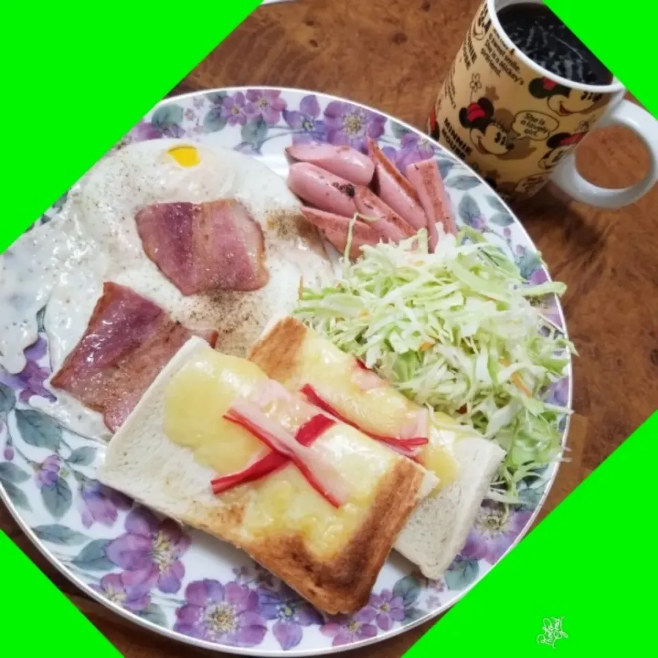 Snapdishの料理写真:今日も100円morningだよ|ジロー7さん