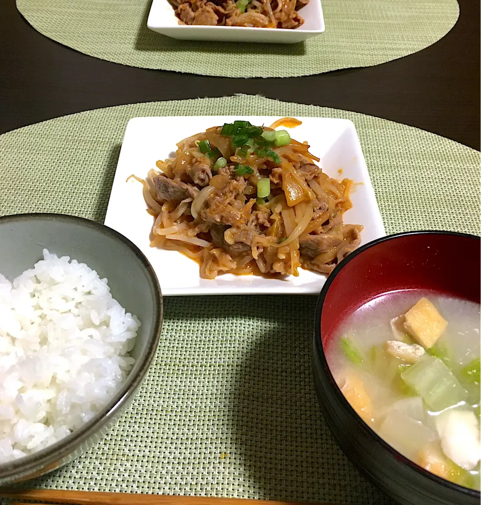 もやしたっぷりプルコギ　大根の味噌汁|ちぐあささん