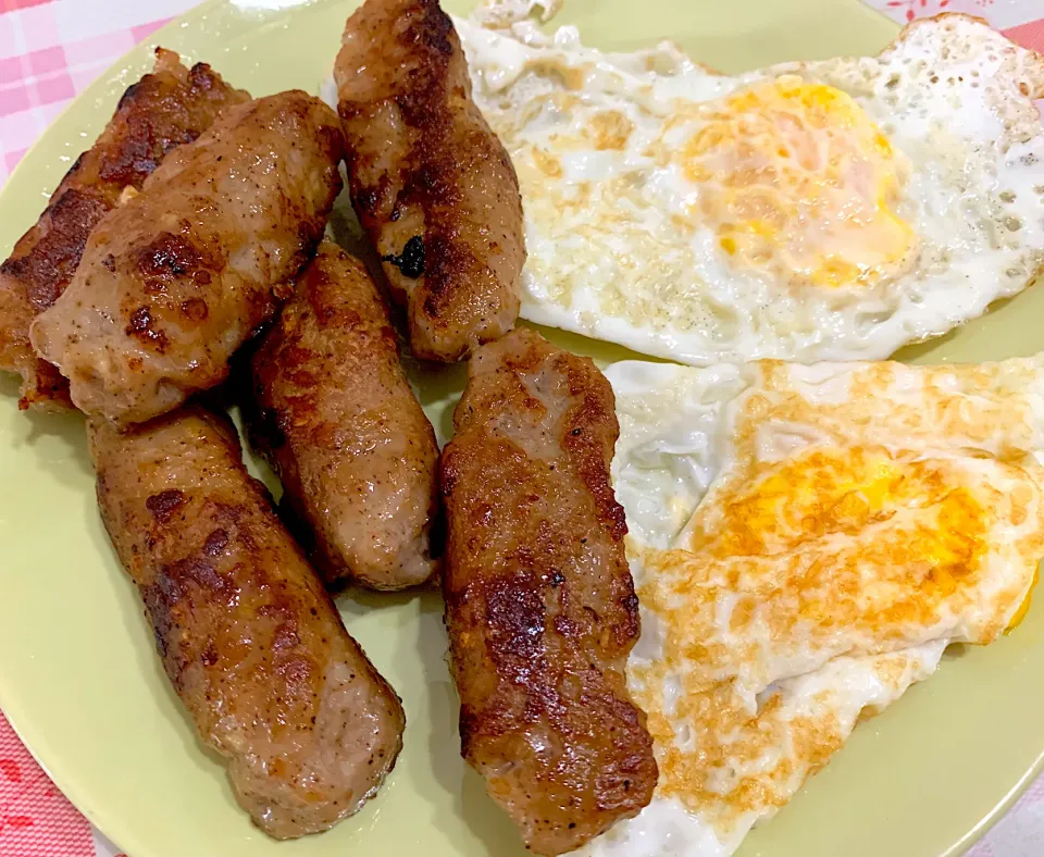 Sausage and eggs|Kutingさん