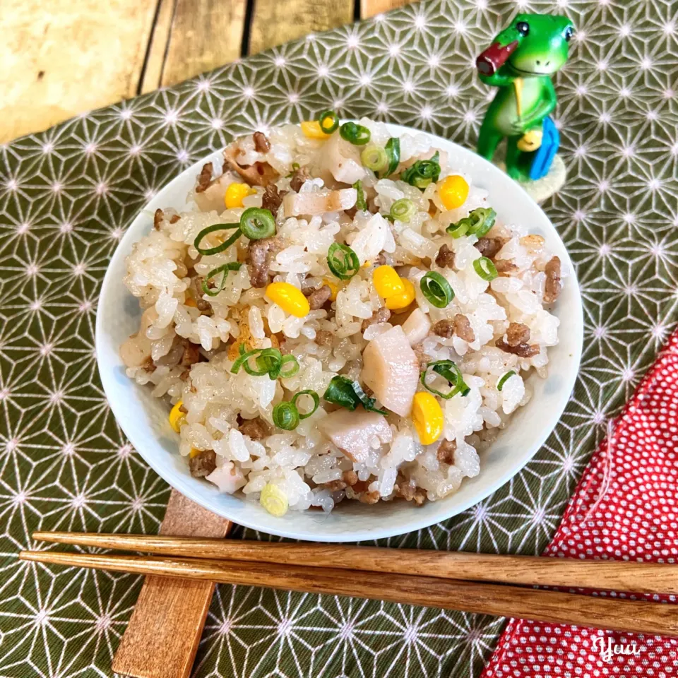 角切りレンコンとひき肉のバターしょうゆde炊き込みご飯#これうまつゆ|ゆうさん