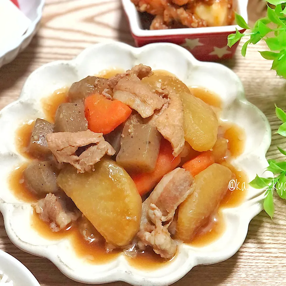 大根消費！大根と豚バラのこってり煮🌟|かなこ🌼さん