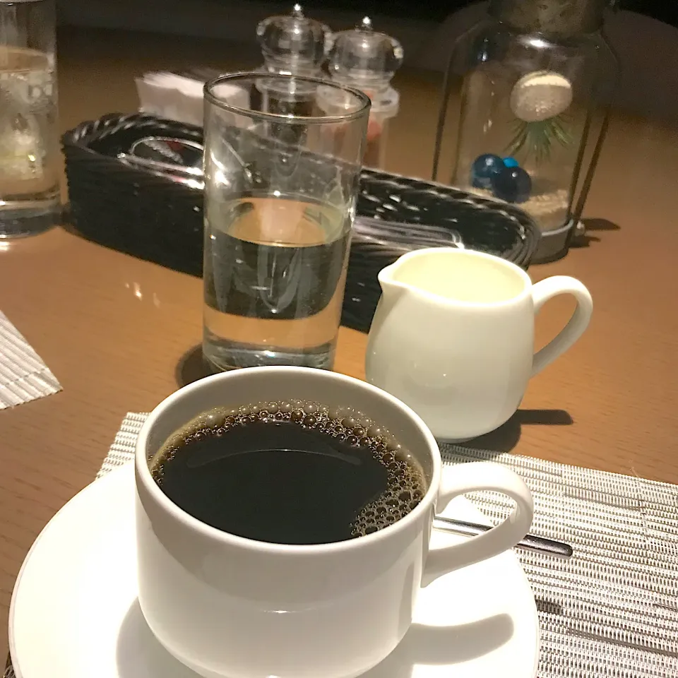 Hiltonホテル小田原ディナー後のコーヒー☕️|シュトママさん