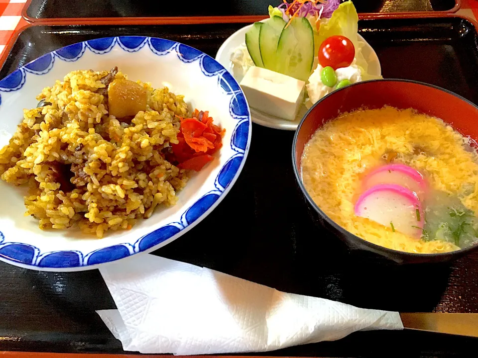 本日の賄い(3/4  カレーチャーハン＆トロトロかき玉汁💖)|かぴかぴさん