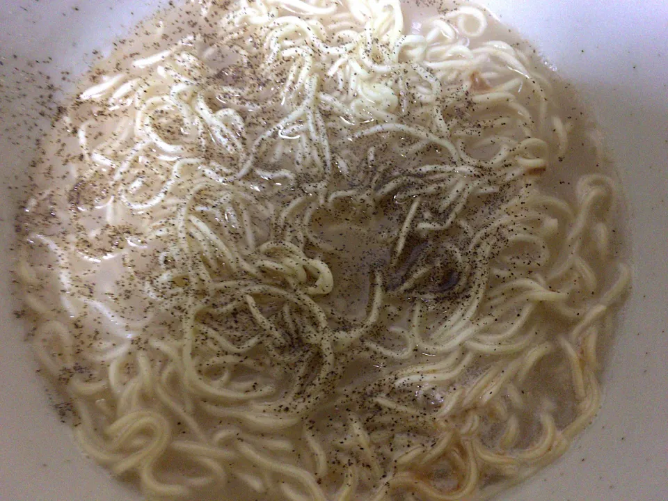 マルちゃん正麺 豚骨味|ばーさんさん