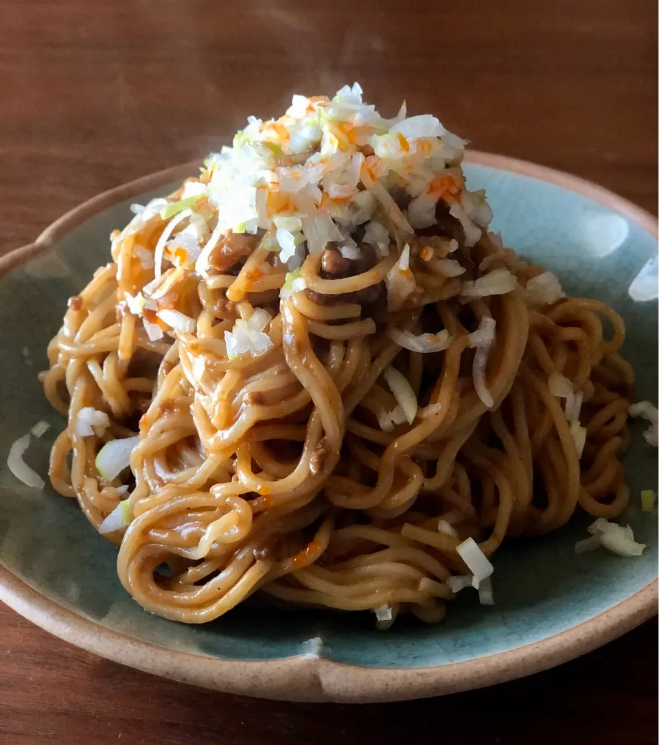 聘珍楼　汁なし坦々麺　白　　　　　Juice-free tan noodles|マユマユさん