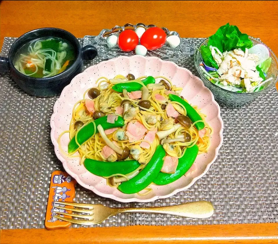 アサリとスナップエンドウの和風パスタ🍝晩御飯🌃🍴|とししいたけさん