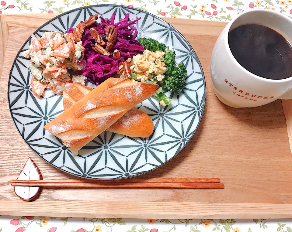 朝ごはん😋米粉パン🥖|🤤nana🥢さん