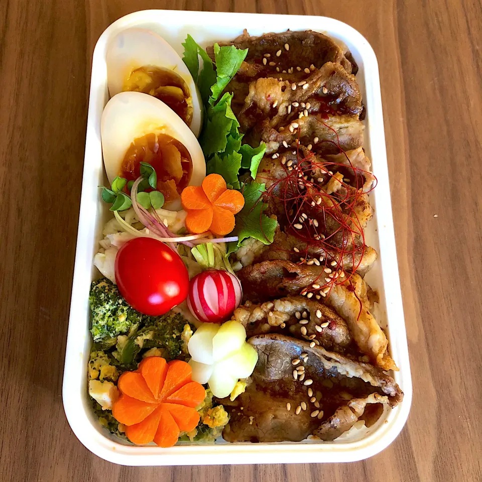 Snapdishの料理写真:牛カルビ弁当|emichococo625さん