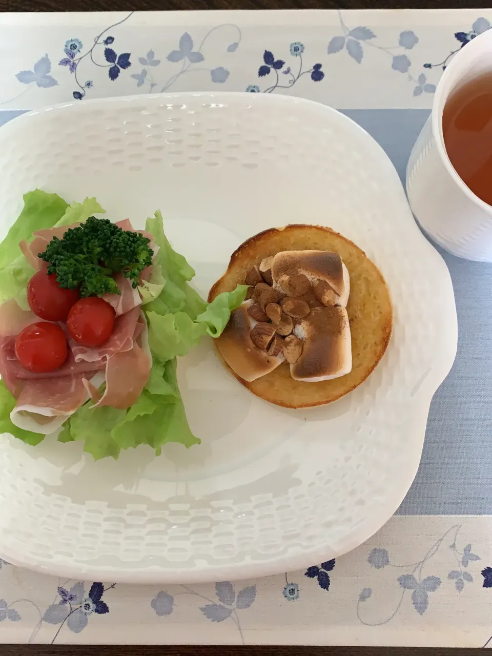 甘いマシュマロとアーモンドとシナモンの香りが漂う素敵な朝食❣️|tamemitiさん