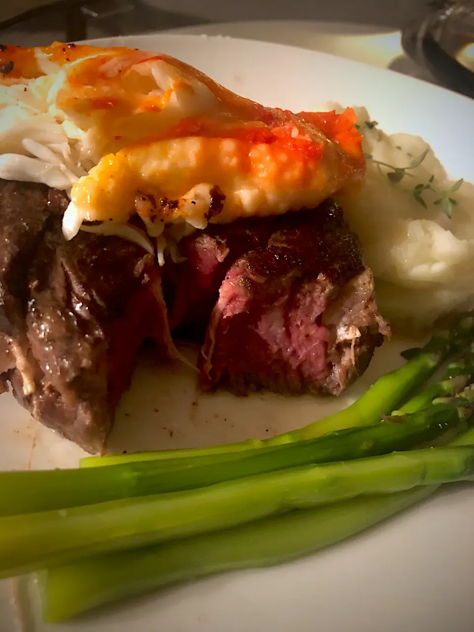 Cap Steak with Crab Steamed Asparagus and Mashed Potatoes|Christine pavelkaさん