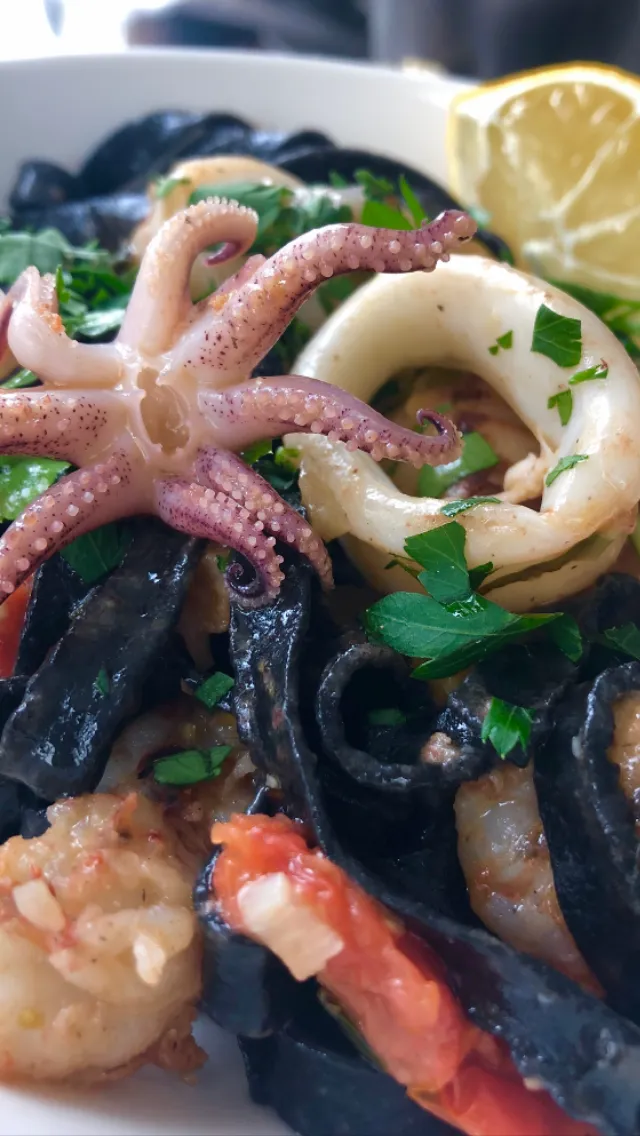 Squid Ink Pasta with Seafood|Christine pavelkaさん