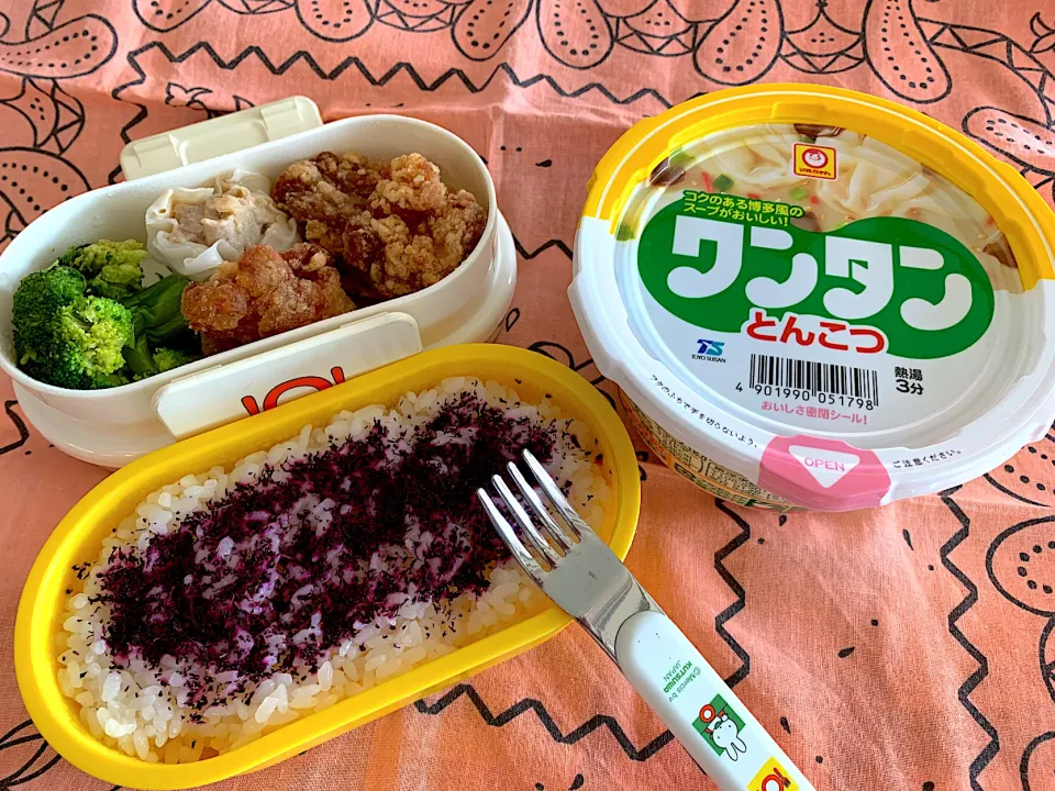 Snapdishの料理写真:鶏の竜田揚げと焼売とブロッコリーのお弁当|Tadahiko Watanabeさん