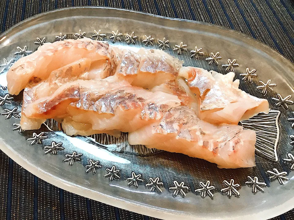 珍しいクロソイ🐟のお刺身😋|アライさんさん