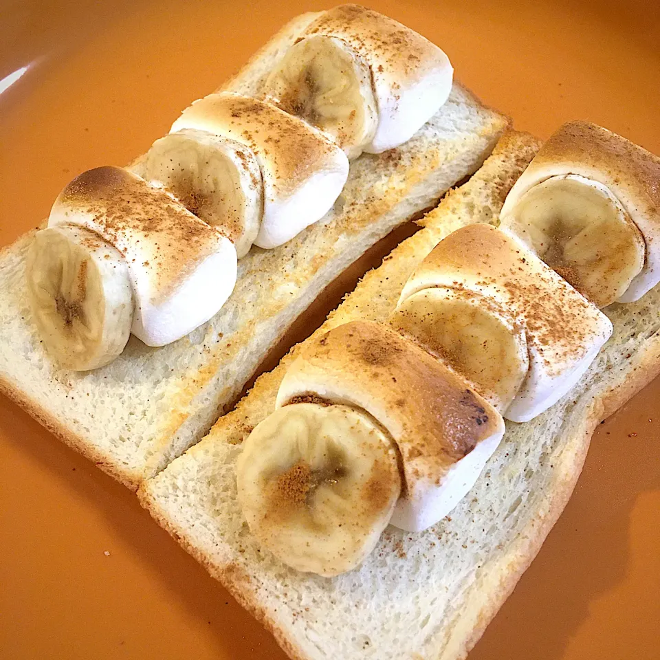 Snapdishの料理写真:マシュマロバナナトースト🥪|ゆうこさん