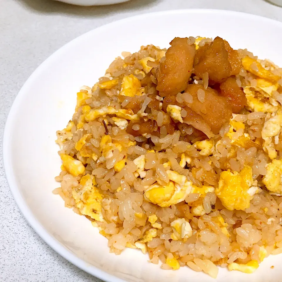 焼き鳥チャーハン|こんどーさんさん