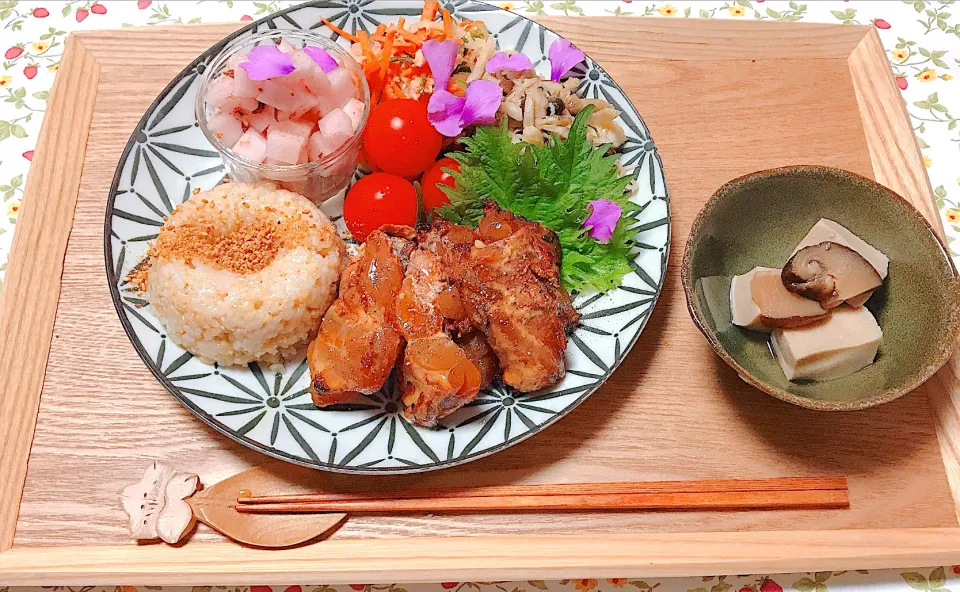 お昼ごはん🤤ラフテー🐖|🤤nana🥢さん