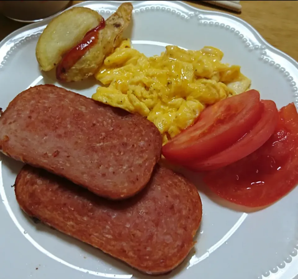 ランチはスパム焼きました☺️|しまだ ちえこさん