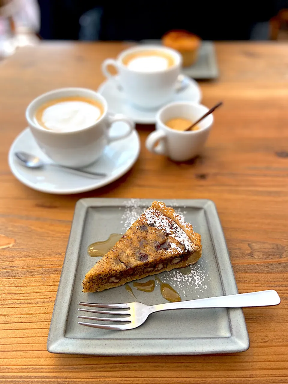 大納言小豆とほうじ茶のケーキ✨カプチーノ✨|ナナさん