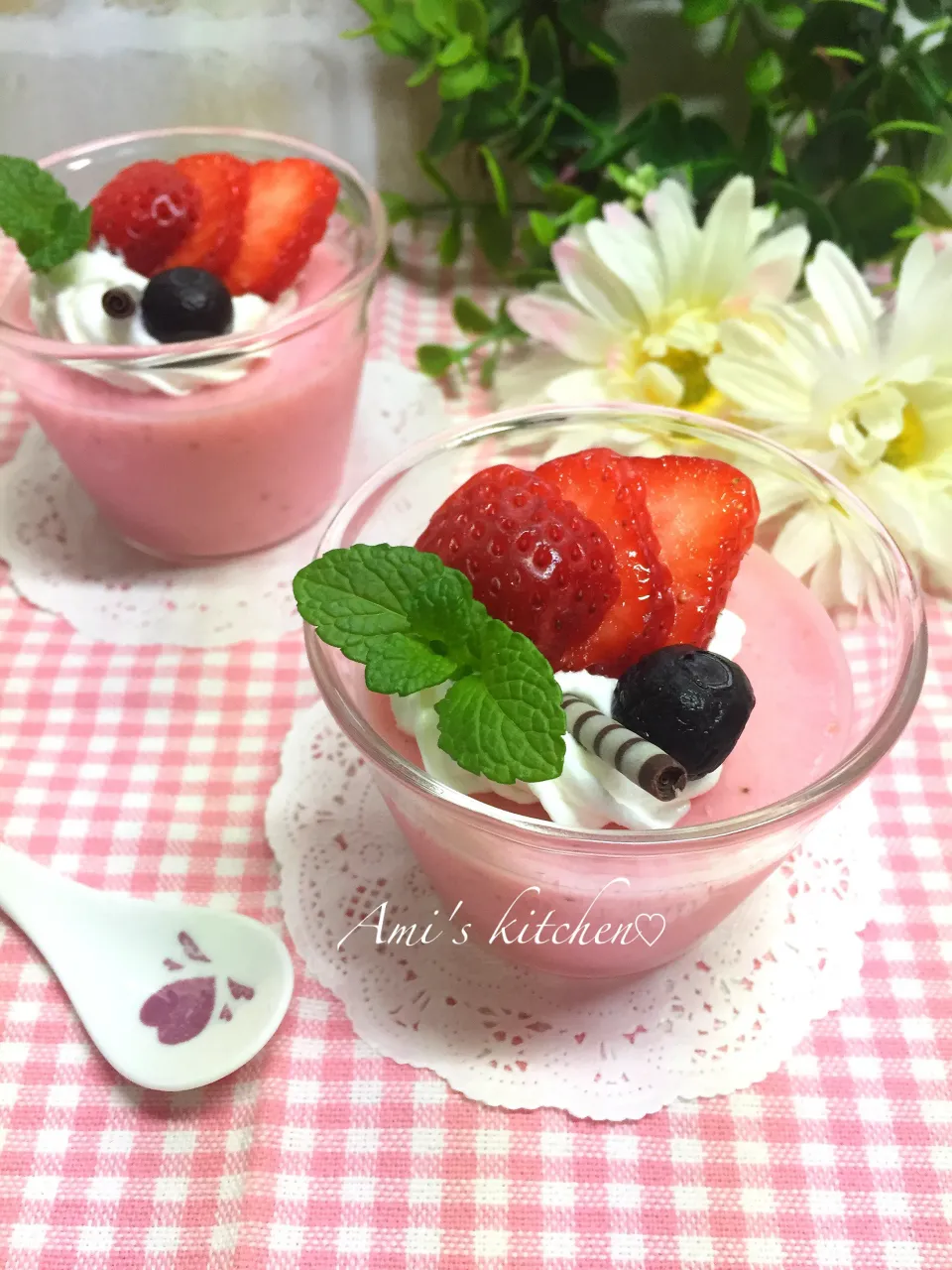 イチゴ🍓ヨーグルトムース😋🍓|あみさん