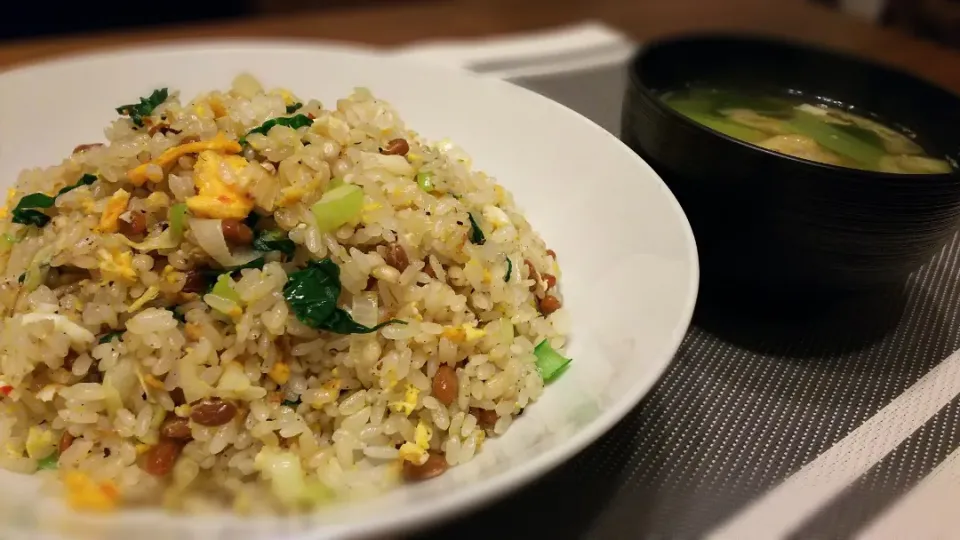 納豆卵チャーハン～
の晩ごはん✨|kaz(*･ω･)さん