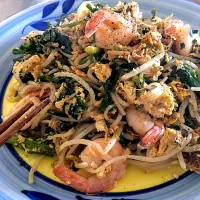 Snapdishの料理写真:Pad Thai パッタイ|Kazuさん