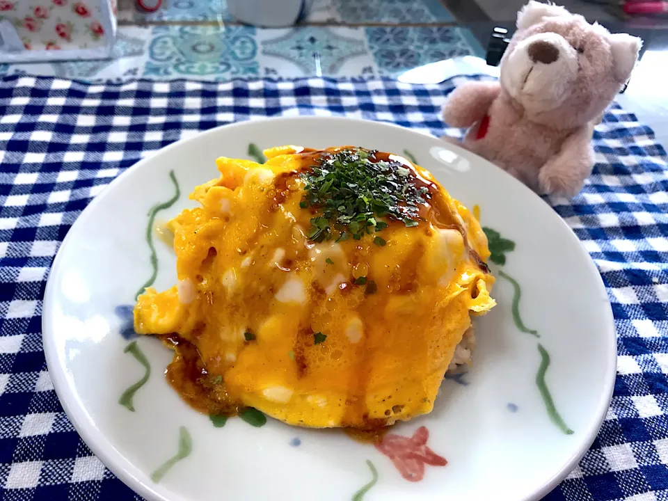 えいぽんさんの料理 ソースオムライス🥚❤️|えいぽんさん