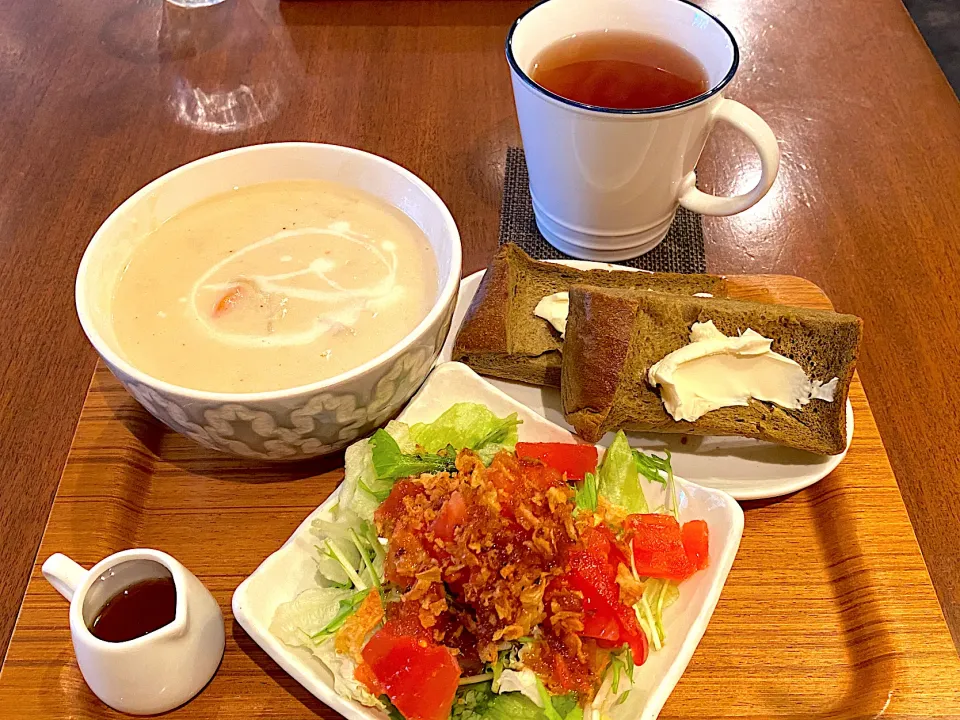 豆乳シチューセット　ほうじ茶の食パンを添えて|だんちゃんさん