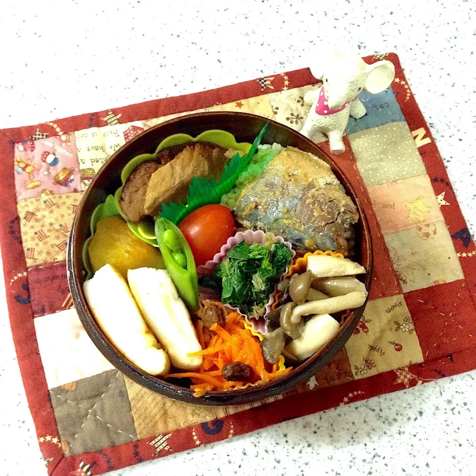 Snapdishの料理写真:先日のお弁当😊 #わっぱ弁当  #丸弁当  #夫弁当  #地味弁当|naonaomimichanさん