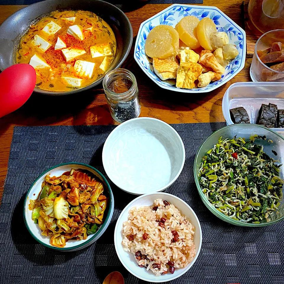 お赤飯、大根煮物、回鍋肉、スンドゥブ、大根馬、漬物|yakinasuさん