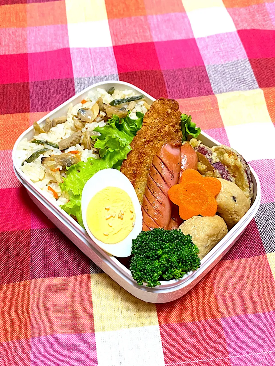 息子のお弁当(強制～山菜とあさりの混ぜご飯😁)|かあたんさん