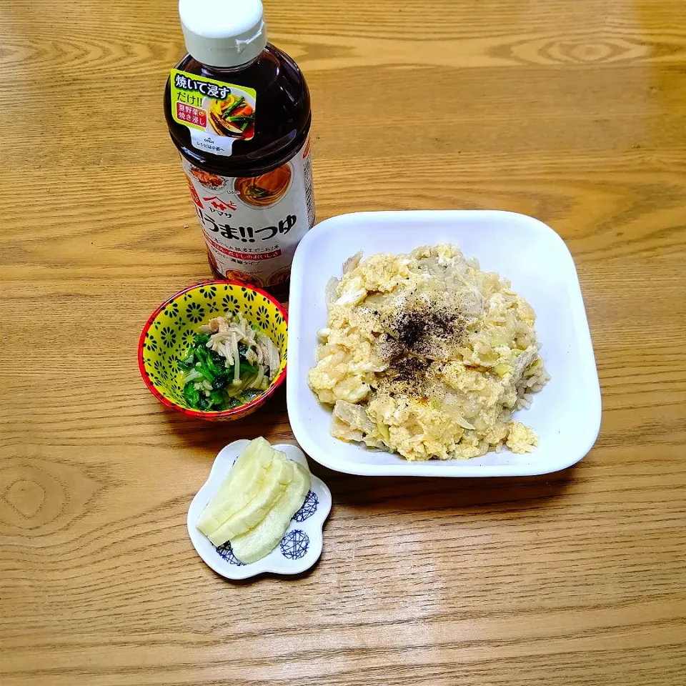 Snapdishの料理写真:『天かすとじ丼とえのきと三葉ツナ合え』|seri-chanさん