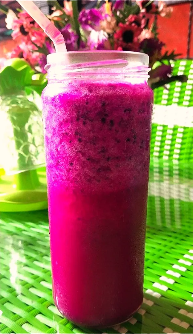 Dragon fruit juice|pizza 5555 - cianjurさん