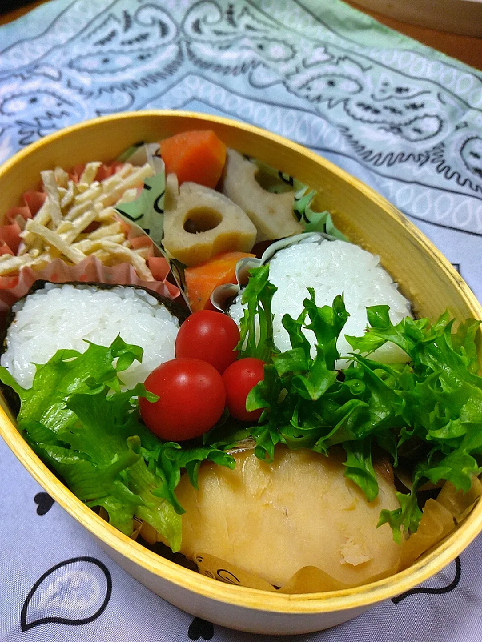 Snapdishの料理写真:サワラの西京焼きと野菜の煮物弁当|ゆっきーさん