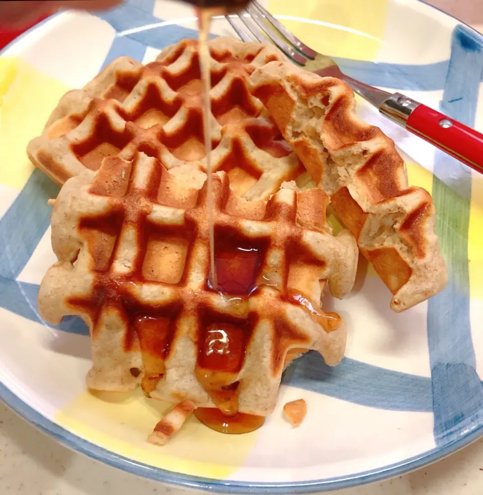 Snapdishの料理写真:〜 WholeWheat. Ｗａｆｆｌｅ 〜    ※(ホールウィート ワッフル)|ぷらっとさん