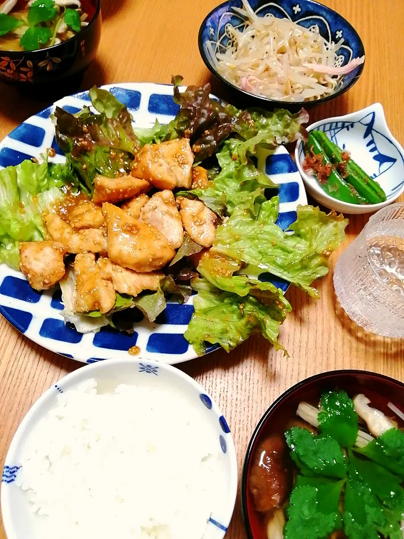 鶏胸肉ゴマだれチキン
もやしとハムのごま油あえ
きのこ汁|いちみさん