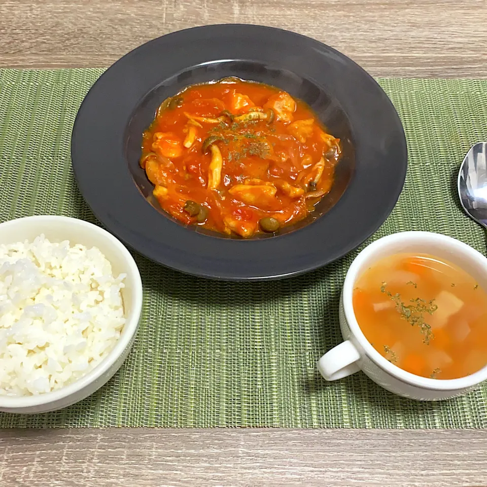 ご飯 チキンのトマト煮 コンソメスープ|m iさん