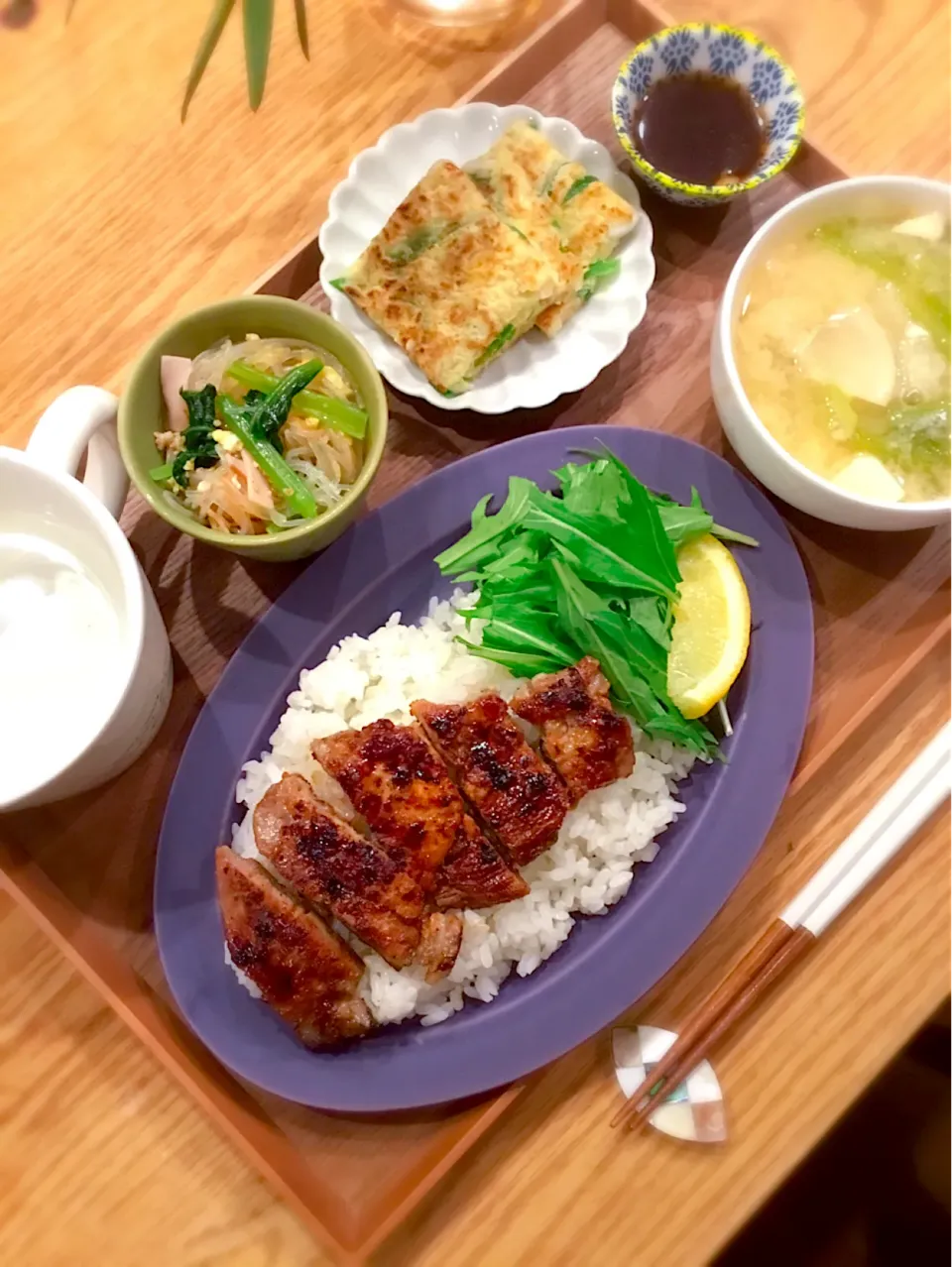 Snapdishの料理写真:🐷塩麹豚丼🐷|おーやんさん